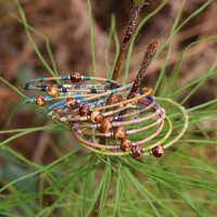 Bracelet jonc en aiguille de pin "perle bois de pigne"
