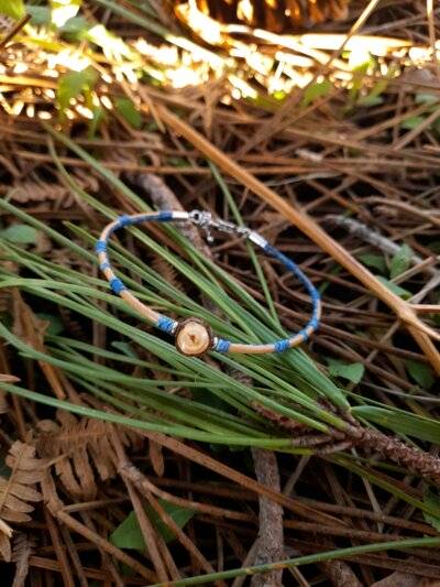 Bracelet jonc en aiguille de pin "rondelle bois de pin" – Image 2