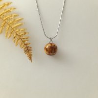 Collier "sphère bois de pigne" argenté
