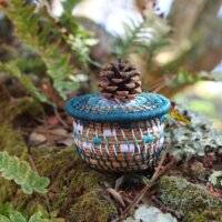 Boîte pignonne "turquoise-blanc"